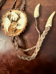 Cravata Vanatoreasca sculptata manual Cerb - Articole de Vanatoare