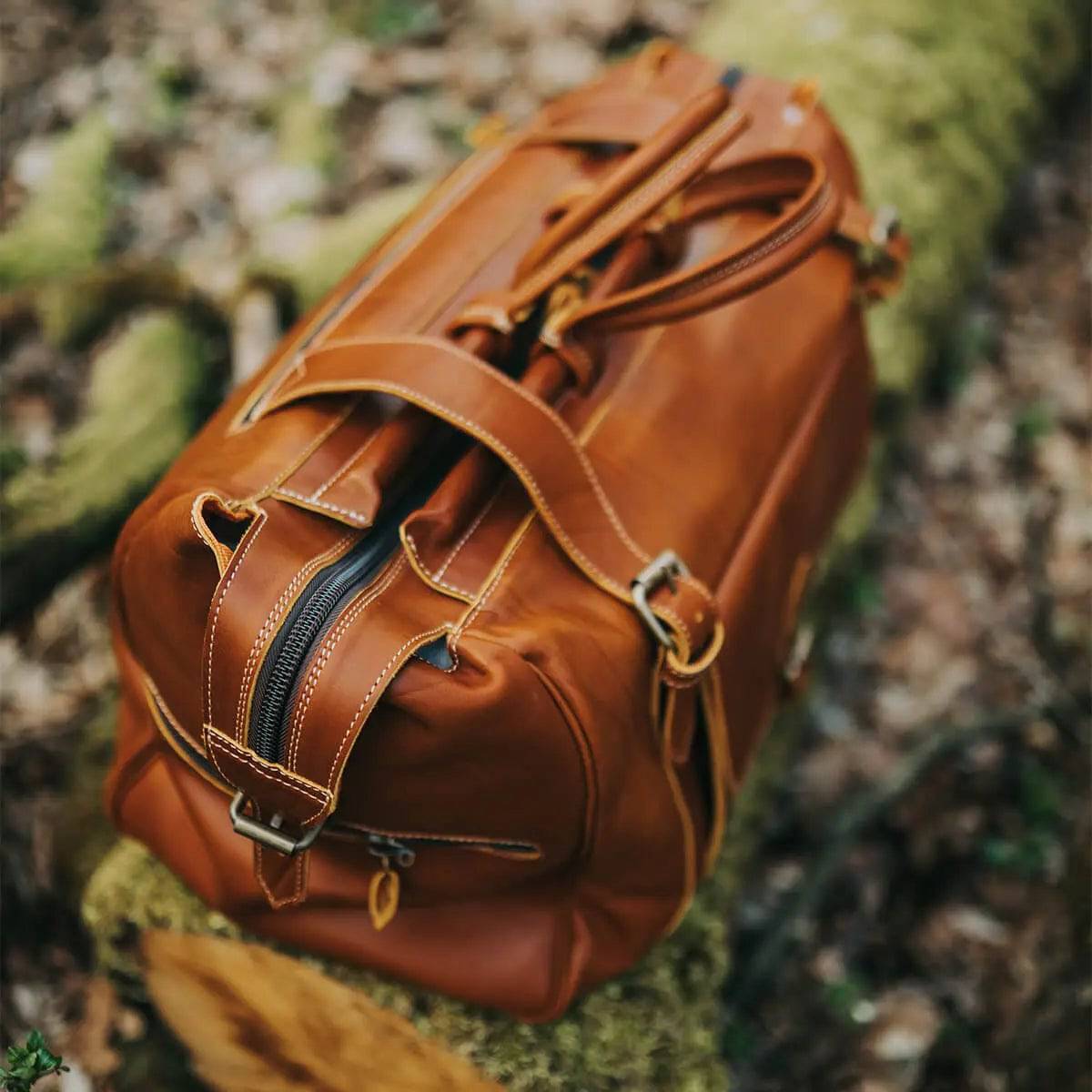 Geanta vintage piele - Articole de Vanatoare