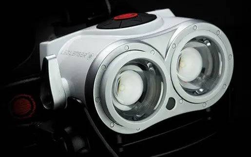 Lanterna frontala incarcator Led Lenser XEO19R - Articole de Vanatoare