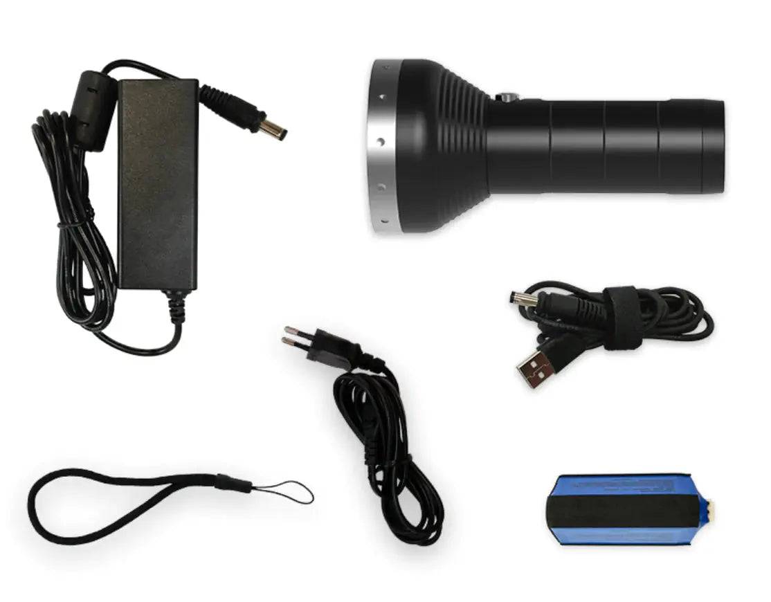 LANTERNA LED LENSER MT18 3000LM ACUM USB INC - Articole de Vanatoare