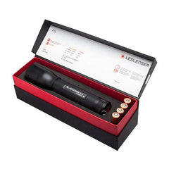 LANTERNA LED LENSER P14 800LM 4XAA HUSA - Articole de Vanatoare