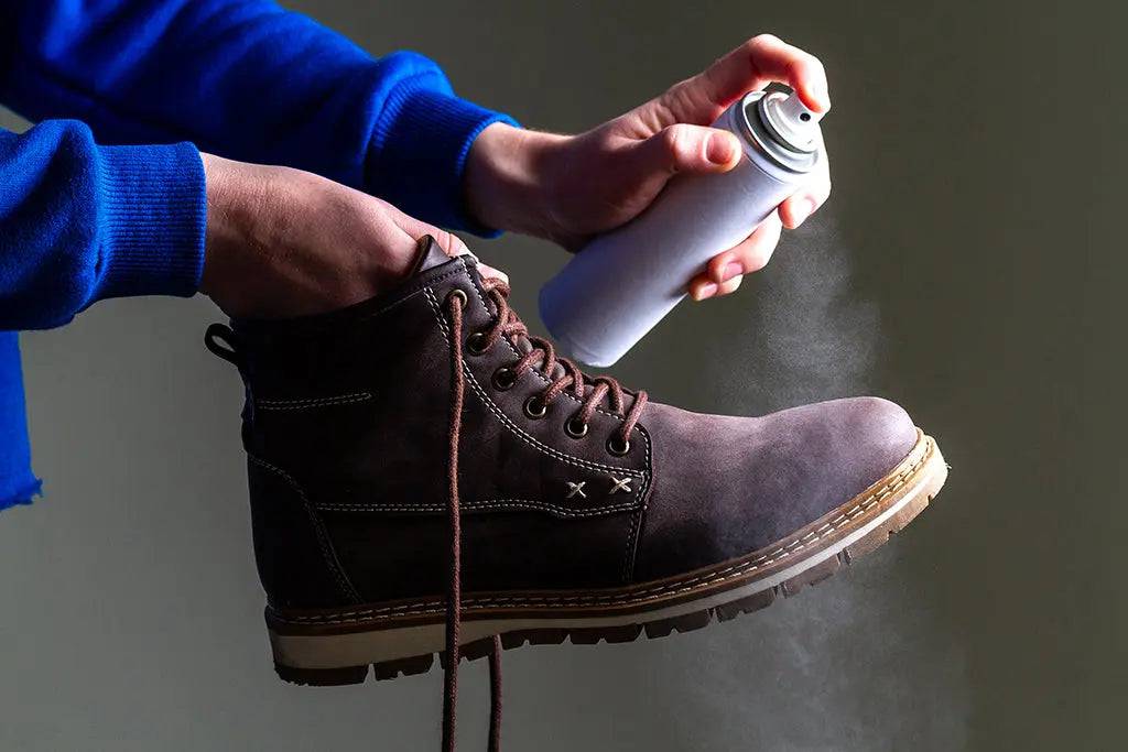 Spray intretinere incaltaminte - Articole de Vanatoare