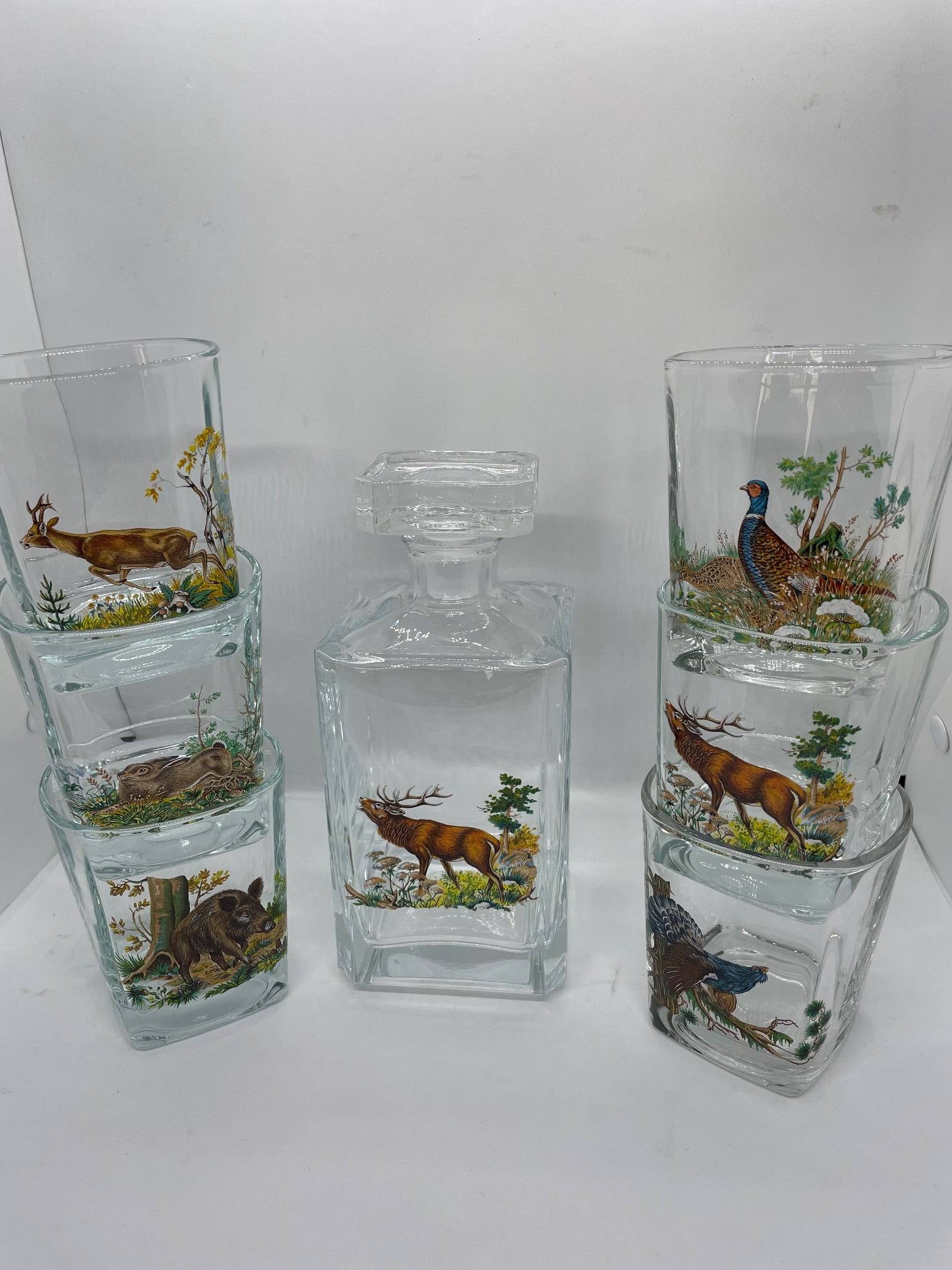 Set sticla tarie cu 6 pahare