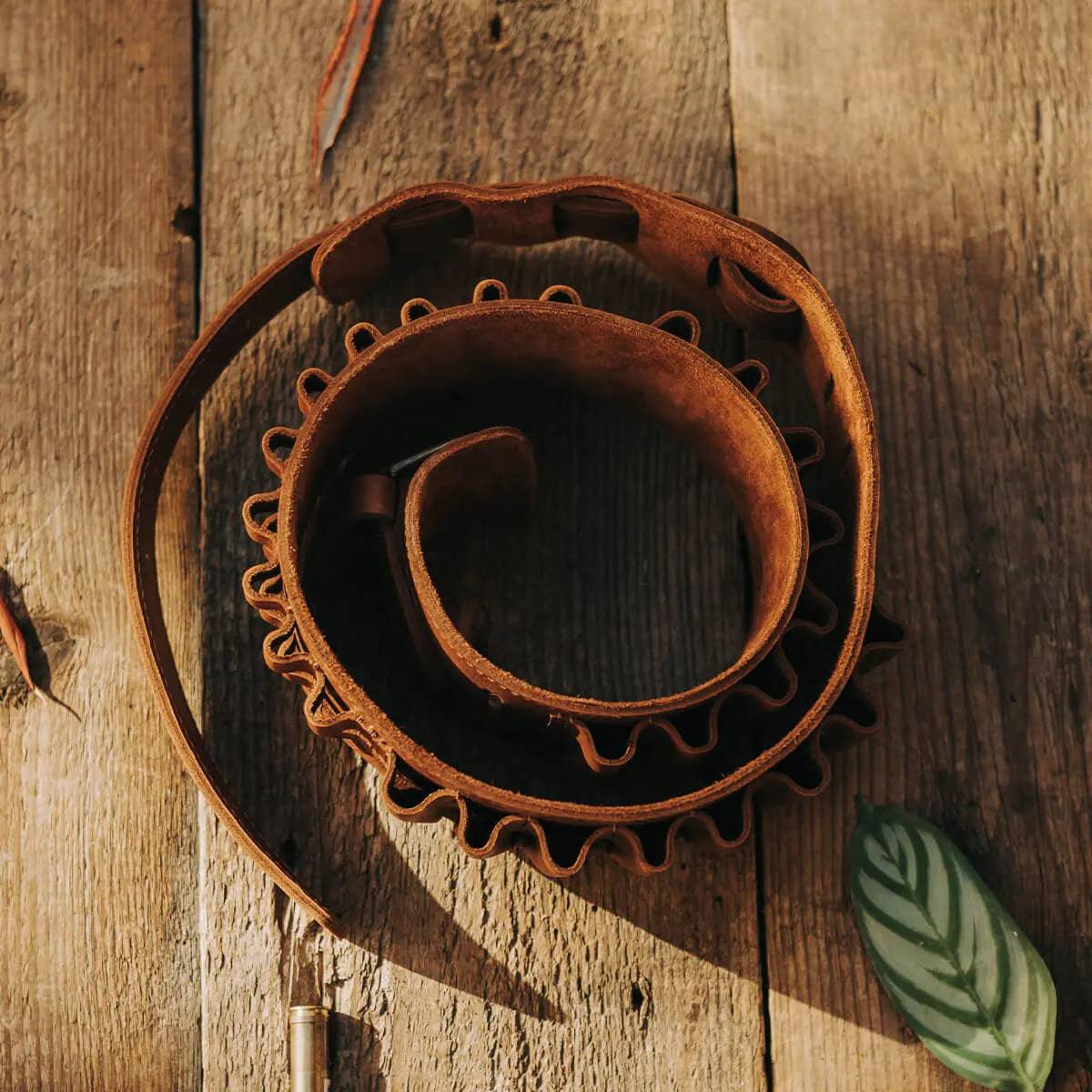 Cartusiera mixta, reglaj PADRE, cartus inchis, piele