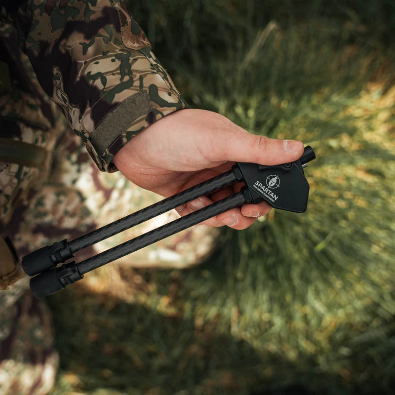 Bipod Carbon Spartan Javelin Lite articolevanatoare detaliu fibra carbon pliabil negru