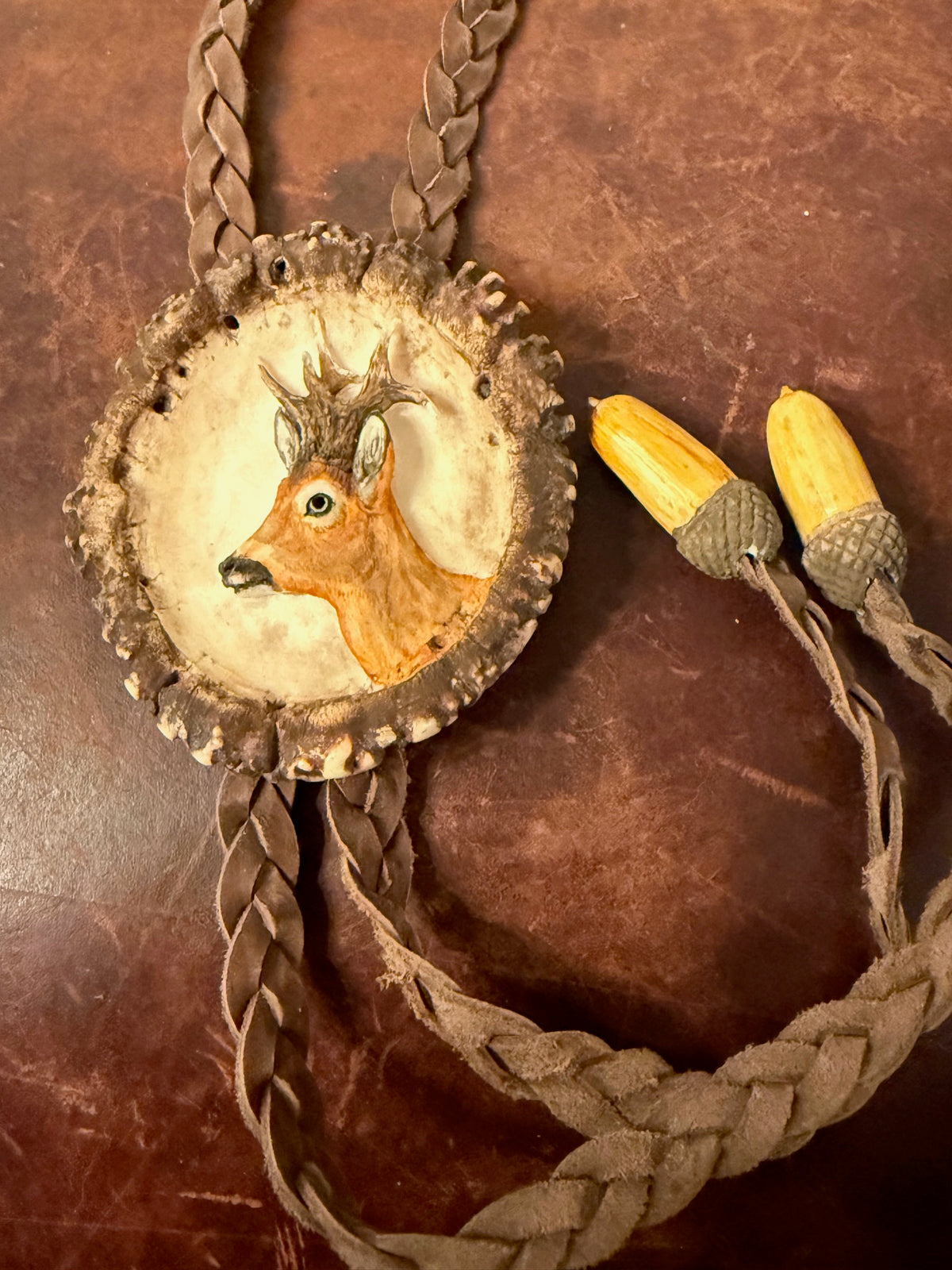 Cravata Vanatoreasca sculptata manual Caprior