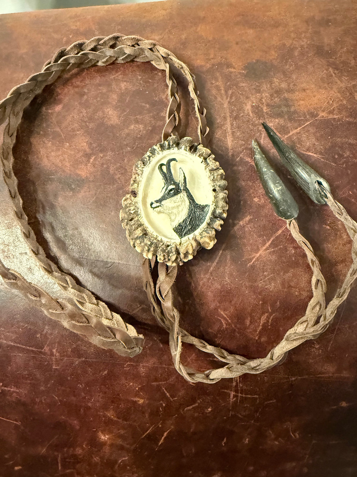 Cravata Vanatoreasca sculptata manual Capra Neagra