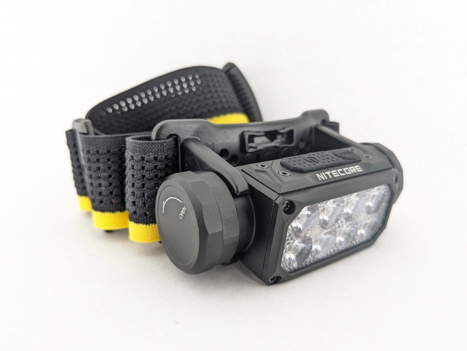 Lanternă Frontală Nitecore HC65 UHE Reîncărcabilă USB-C 2000 - Articole de Vanatoare