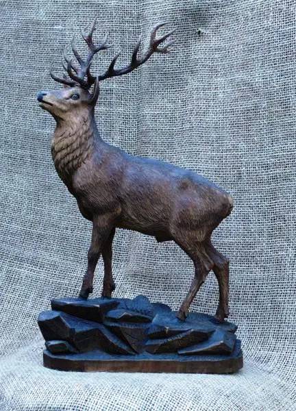 Sculpturi motive vanatoare - Articole de Vanatoare