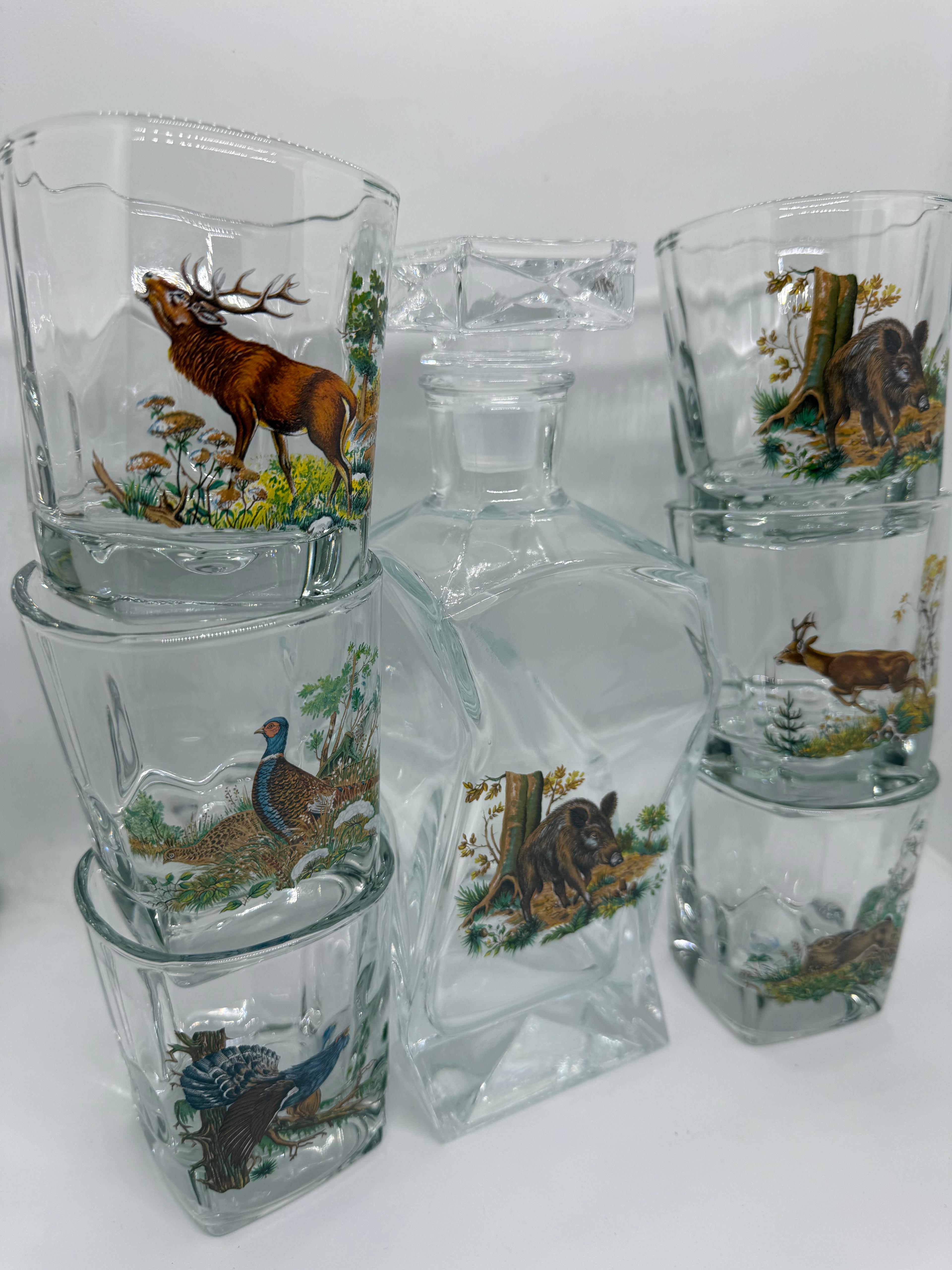 Set Sticla Spirtoase Pahare - Articole de Vanatoare