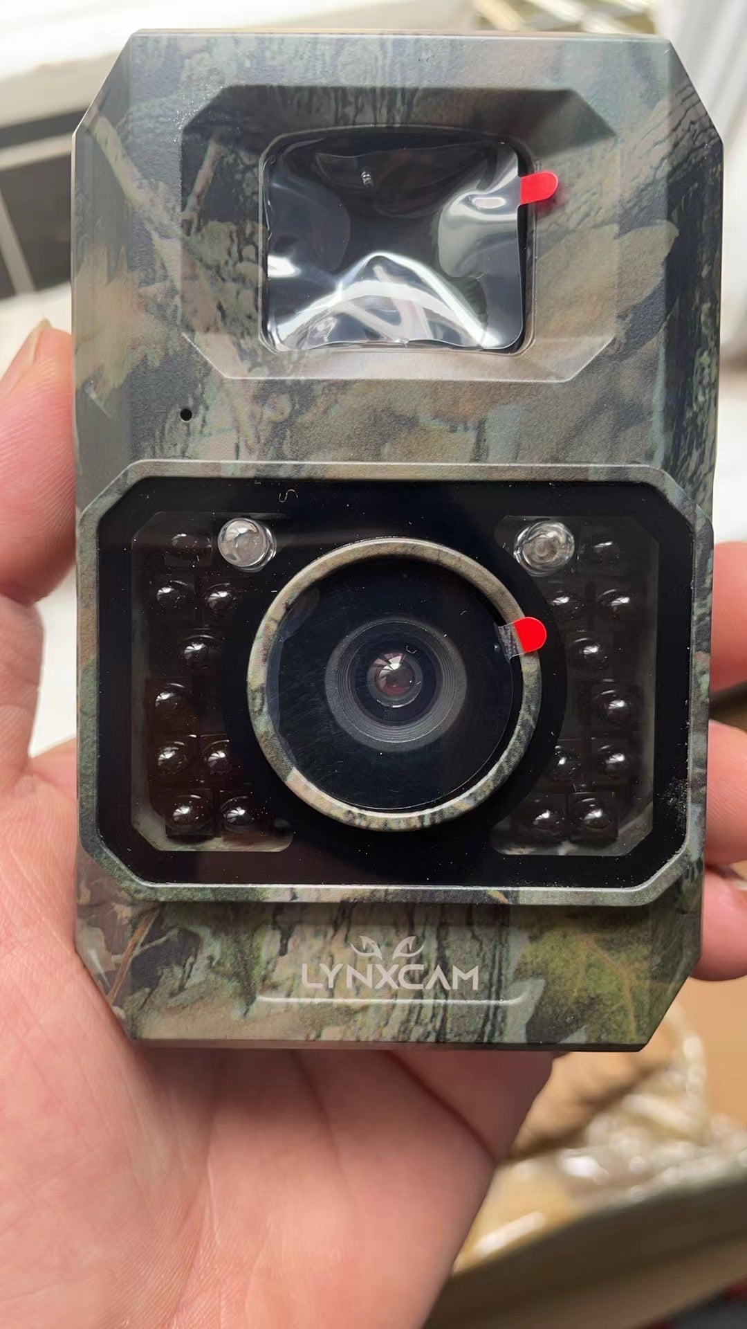 LYNXCAM Camera monitorizare 48 MP 30FPS  WiFi Bluetooth FULL HD leduri invizibile ,panou solar