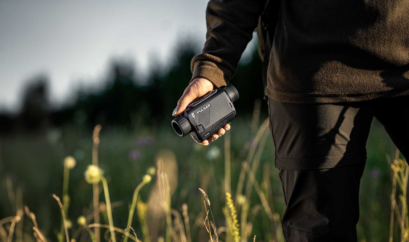 Camera cu termoviziune Pulsar Axion  Compact XG35