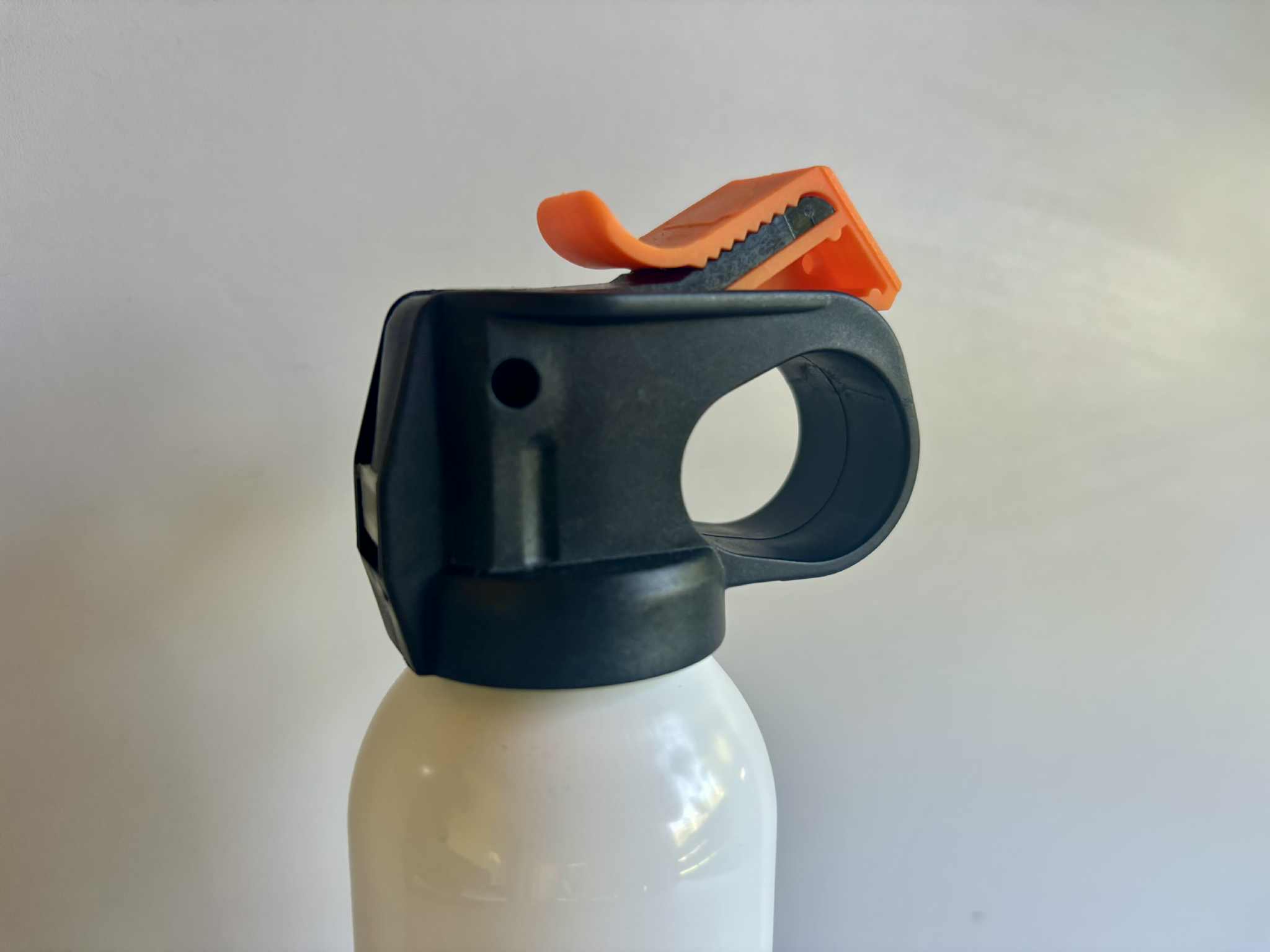 Spray impotriva Ursilor raza 6-8m  150 ML