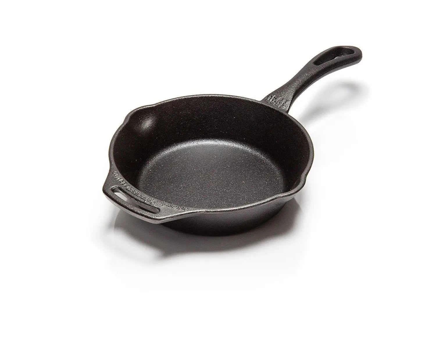 Tigaie fonta 25 cm maner Petromax - Articole de Vanatoare